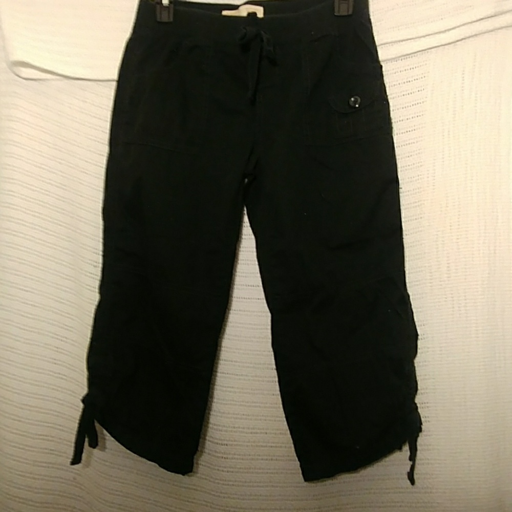 ✳️3/$10✳️ Black Capris